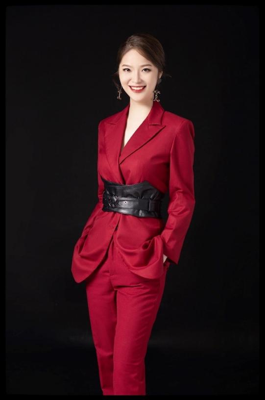 覃星琦老師 - 企業培訓師